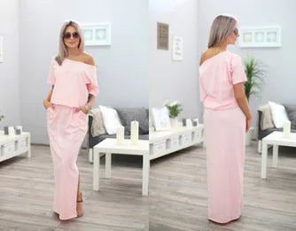 Trendy Summer Dress with Side Slits and Pockets